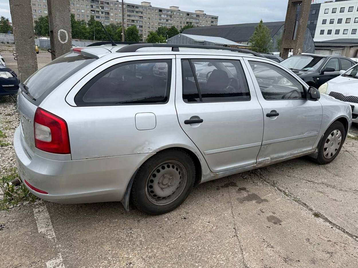 Škoda Octavia 2011, photo 3/7