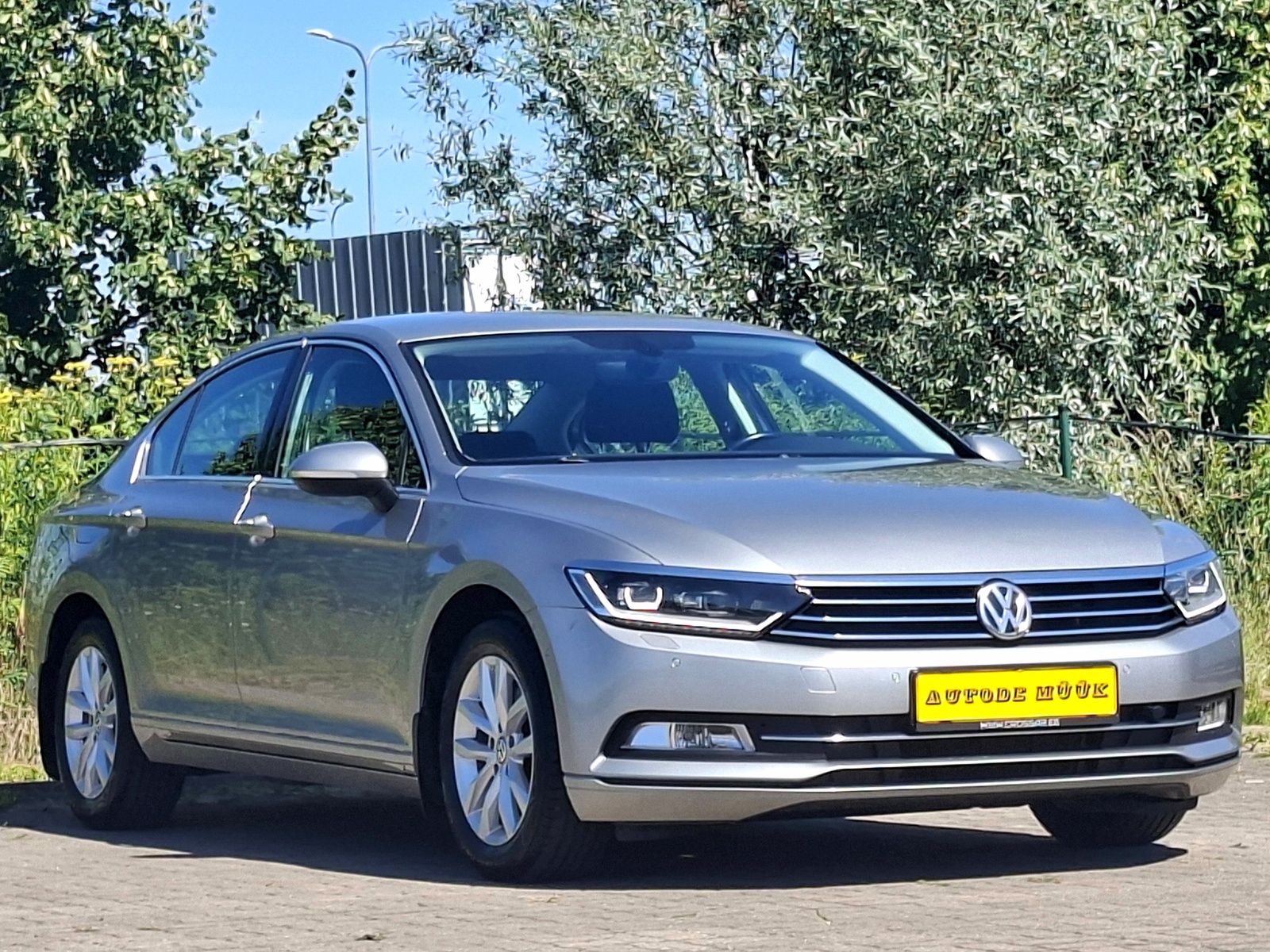 Volkswagen Passat 2016, photo 2/21