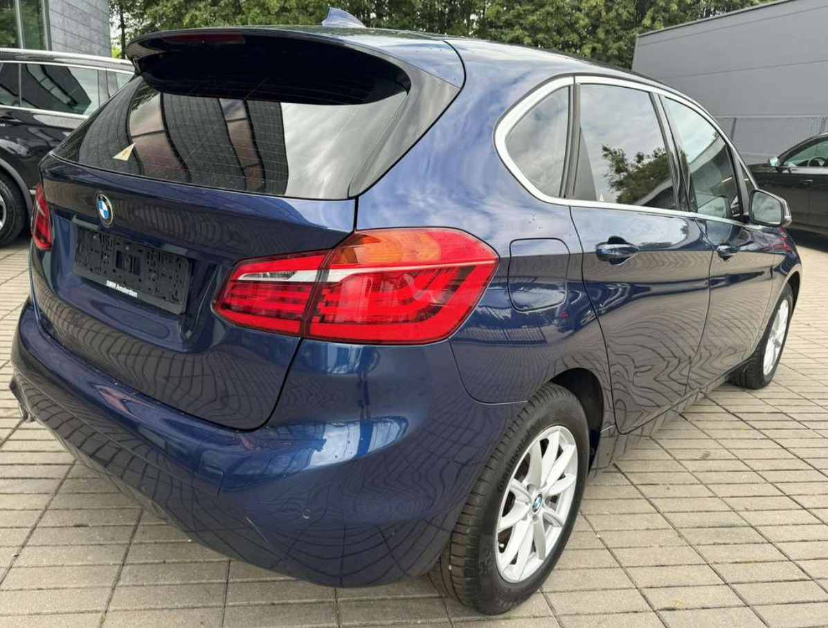 BMW 216 Active Tourer 2018, photo 2/7