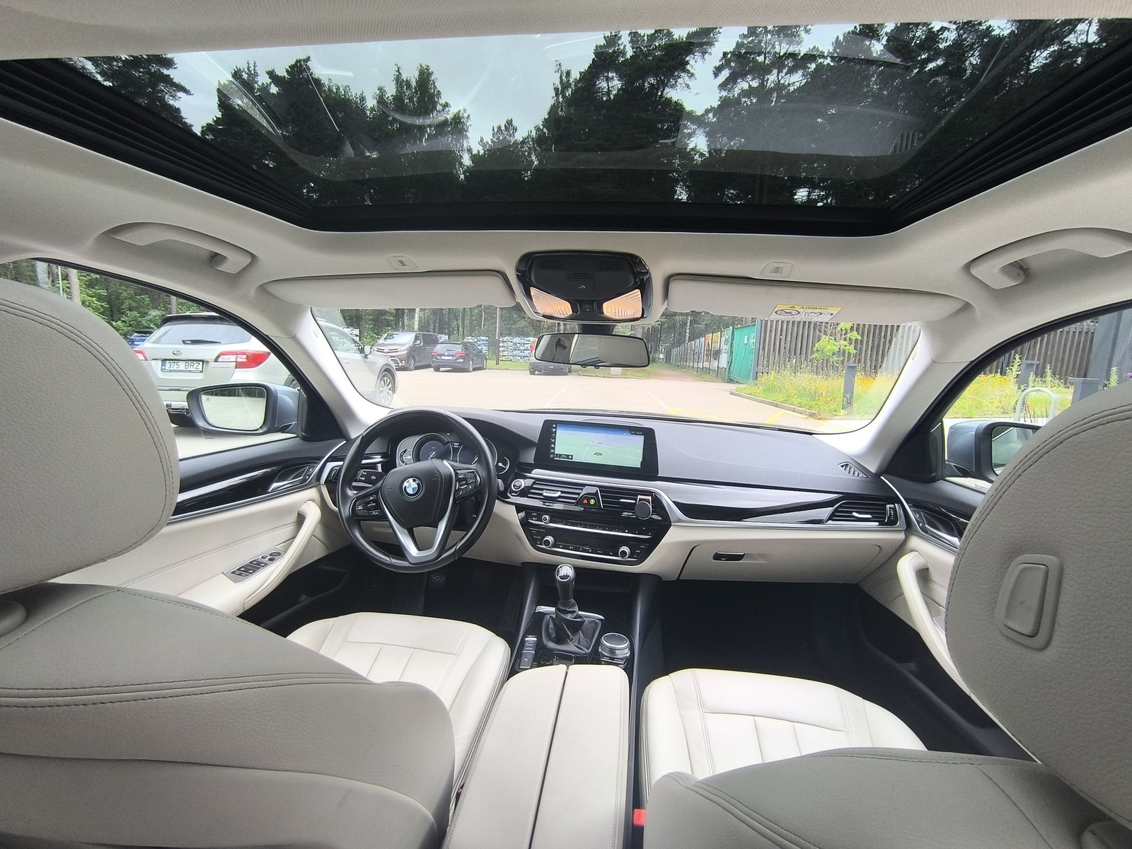 BMW 520 2018, photo 6/16