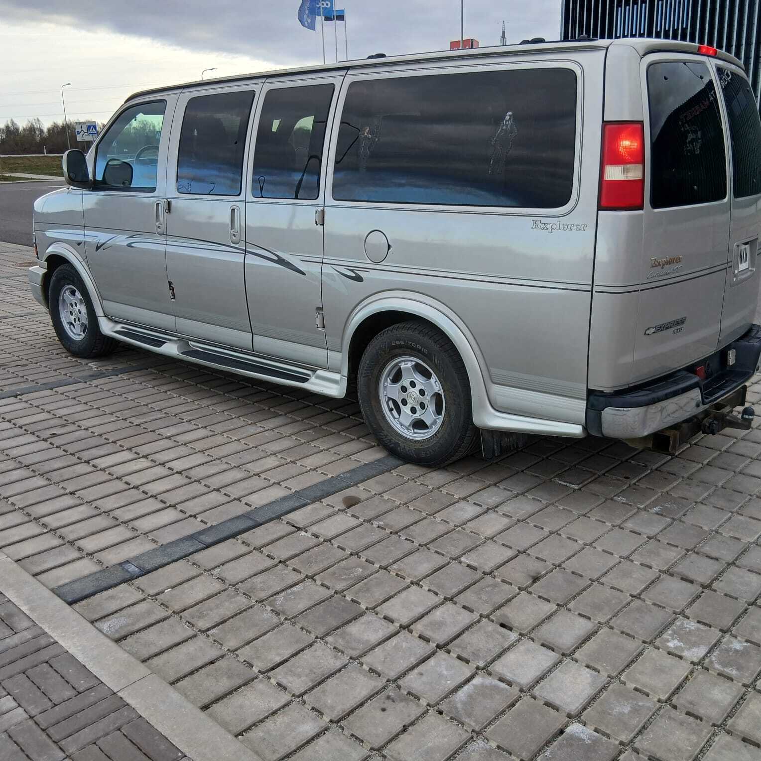 Chevrolet Express 2007, kuva 5/21