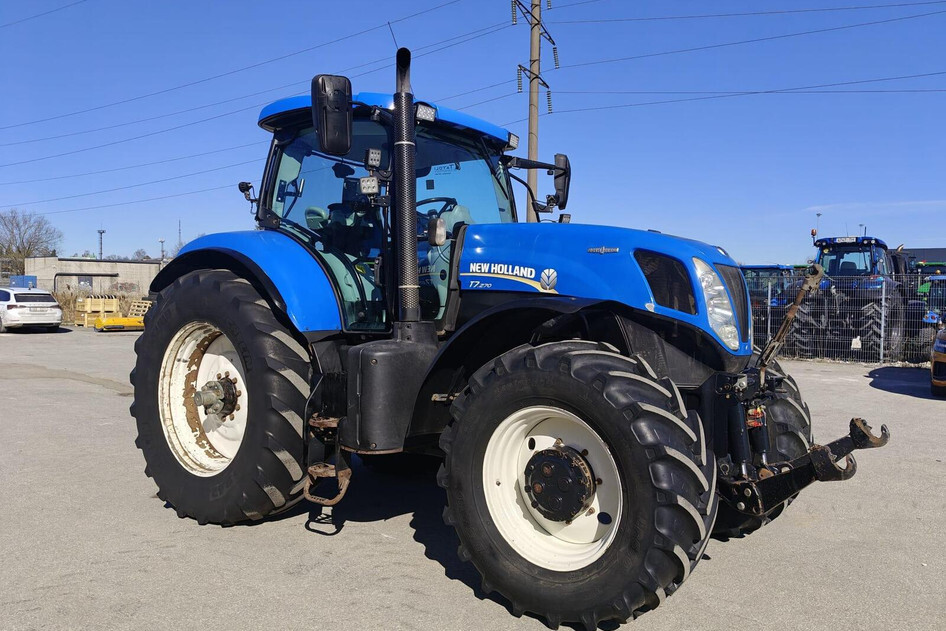 New Holland T7.270 AC, 192 kW, дизель, автомат