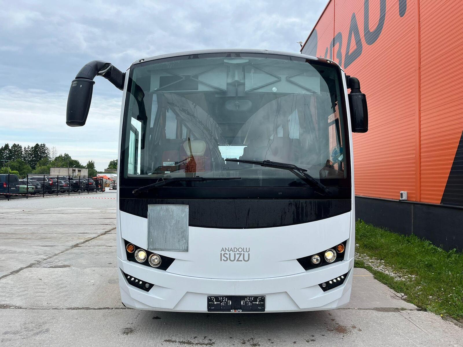 Isuzu Visigo 4x2 2014, kuva 2/27