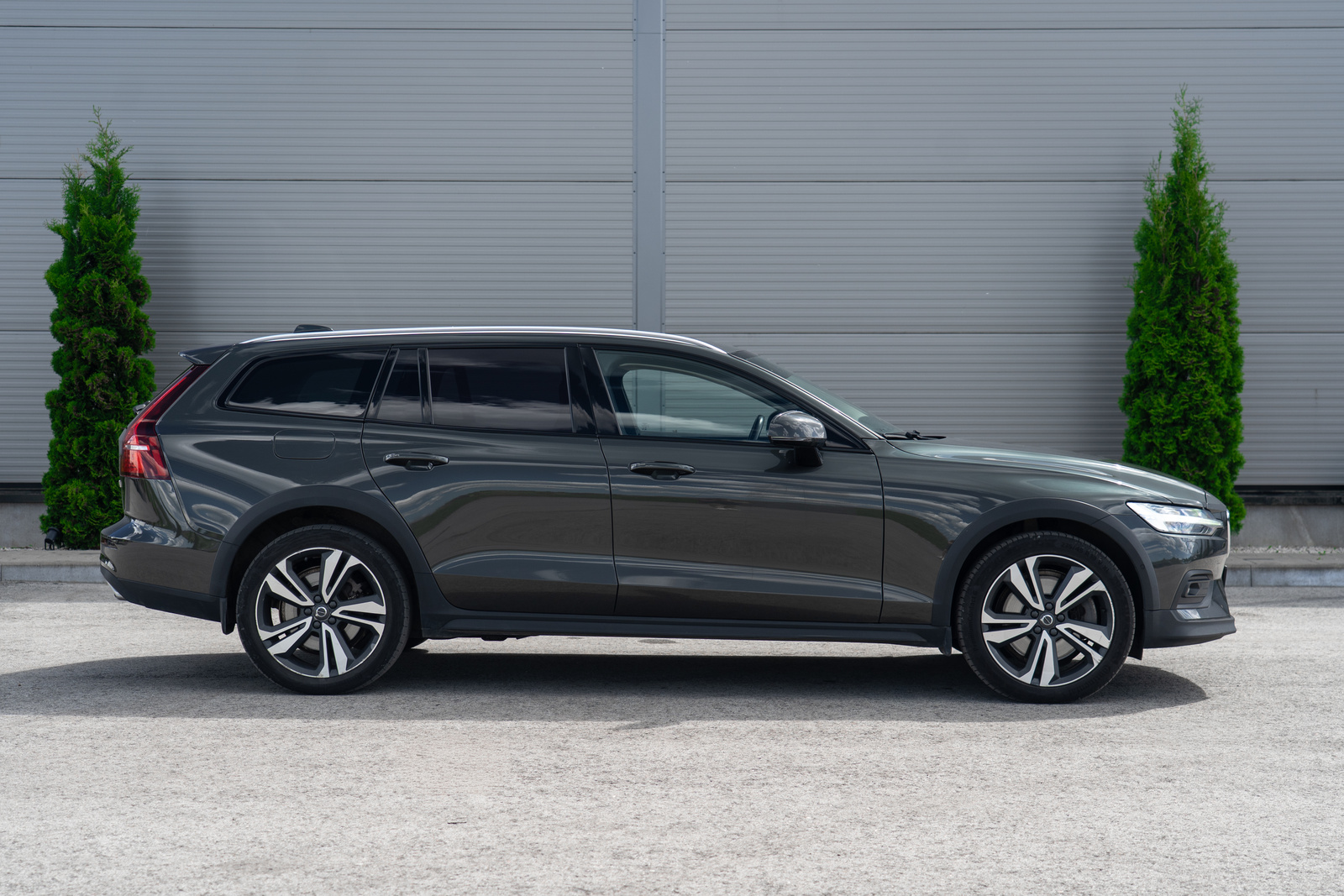 Volvo V60 Cross Country 2021, photo 5/25
