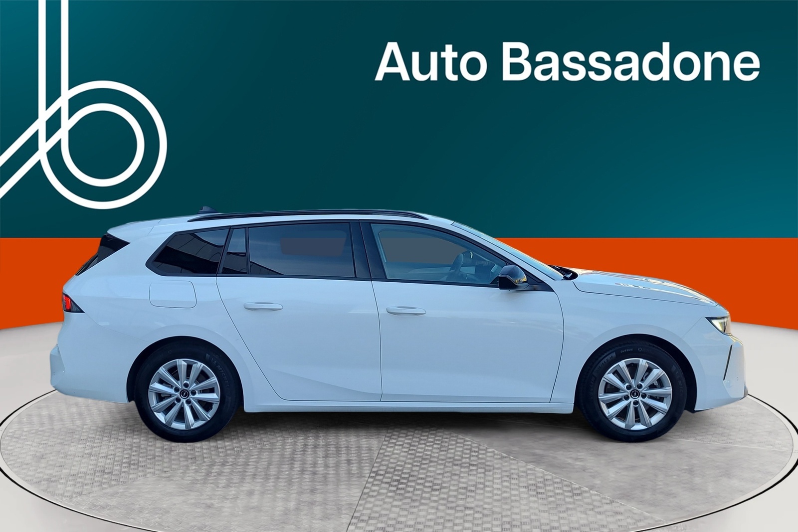 Opel Astra 2024, photo 6/10