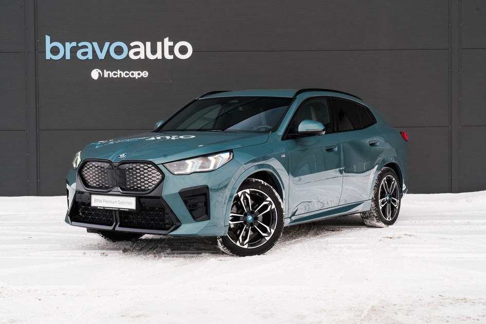 BMW iX2, 2024, 104 kW, электричество, автомат, полный привод