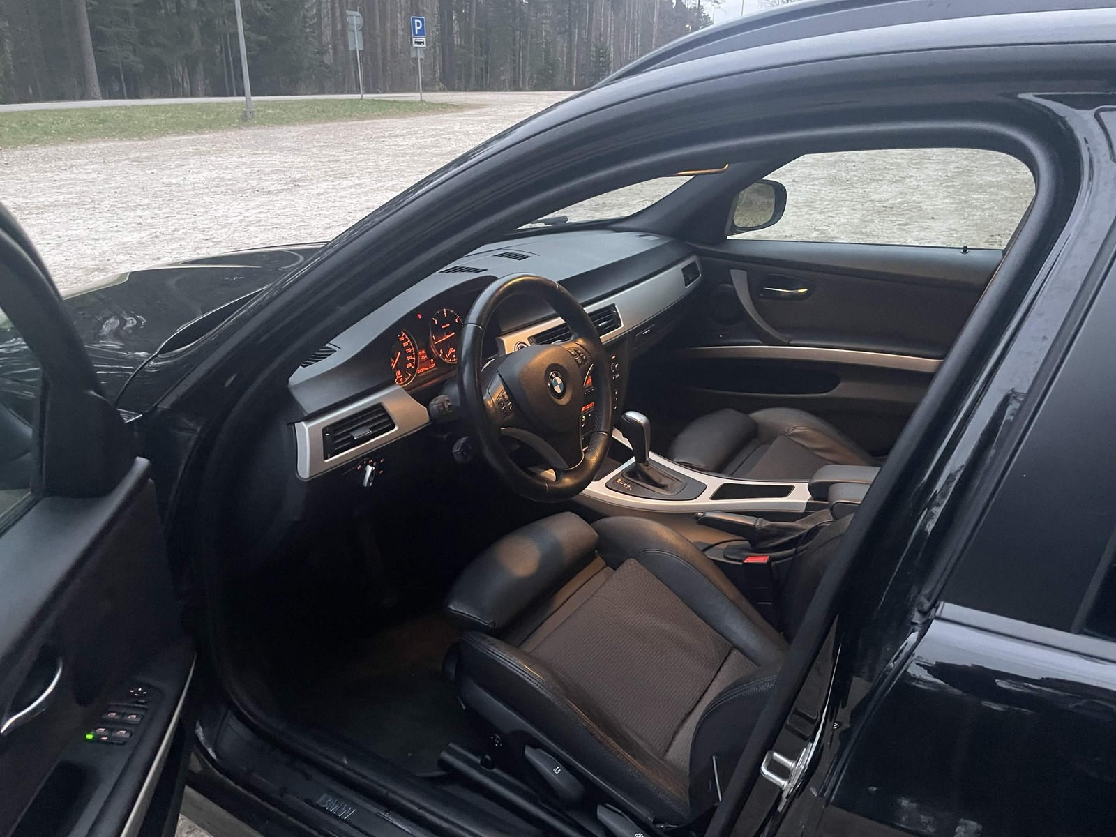 BMW 318 2011, kuva 3/10