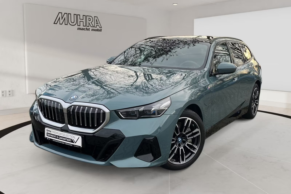 BMW 550, 2025, 3.0, 360 kW, pistikhübriid (bensiin/elekter), automaat, nelikvedu