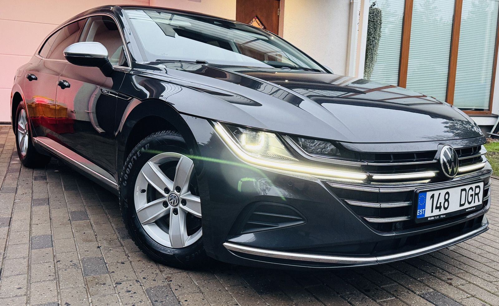 Volkswagen Arteon 2023, photo 2/9