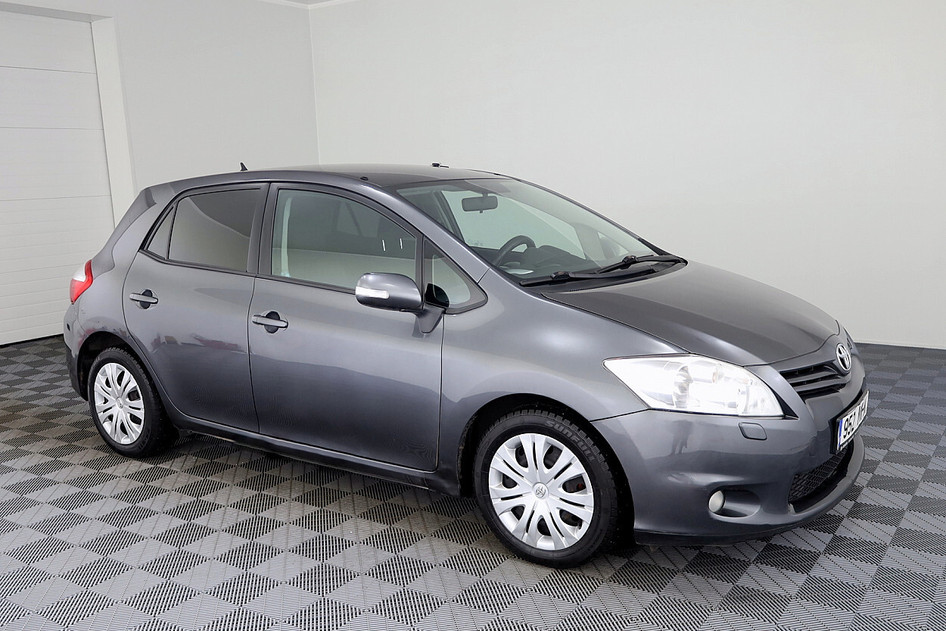 Toyota Auris, 2012, 1.6, 97 kW, petrol, manual, front-wheel drive