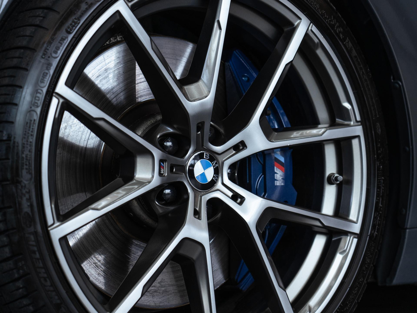 BMW M850 2020, kuva 3/11