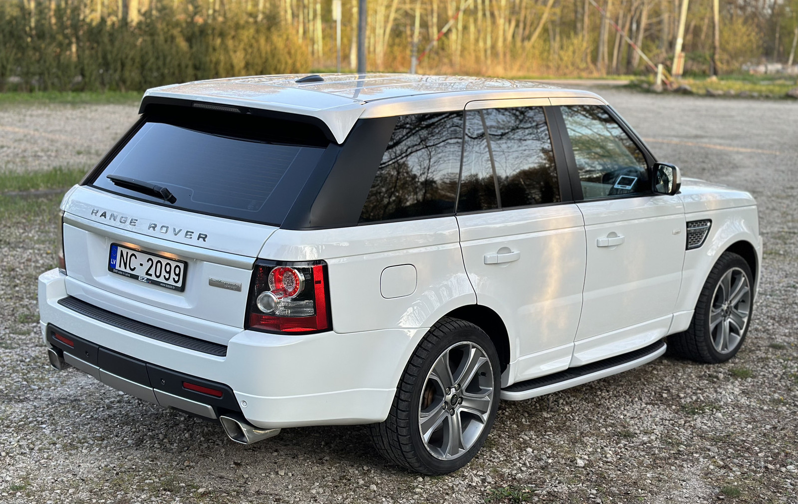 Land Rover Range Rover Sport 2013, kuva 3/10