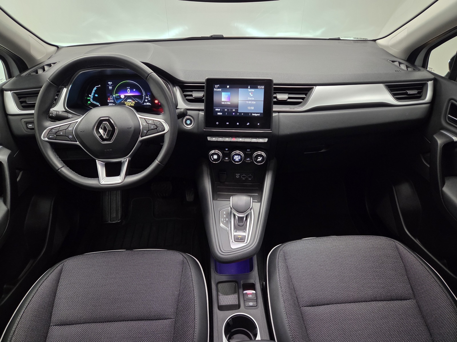 Renault Captur 2022, photo 7/23