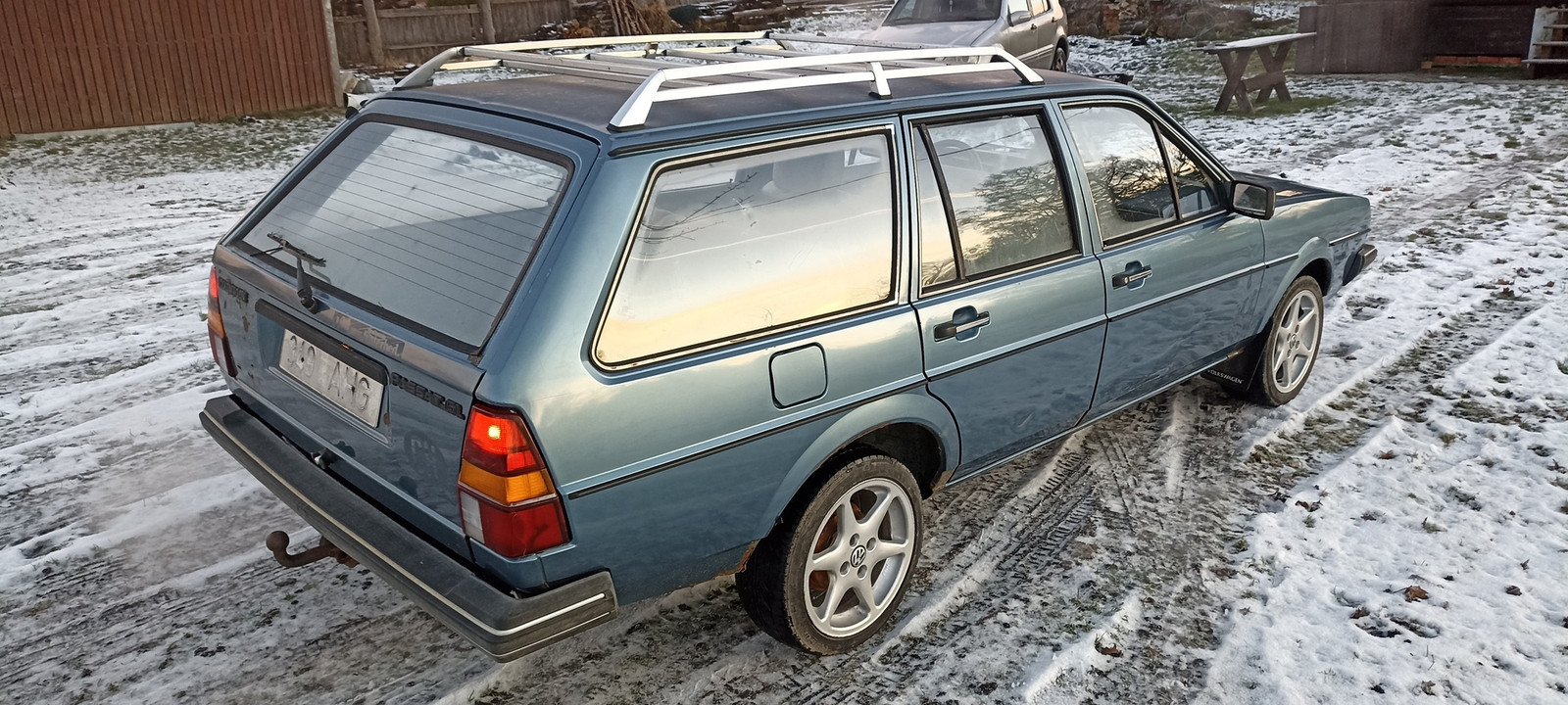 Volkswagen Passat 1983, photo 3/10