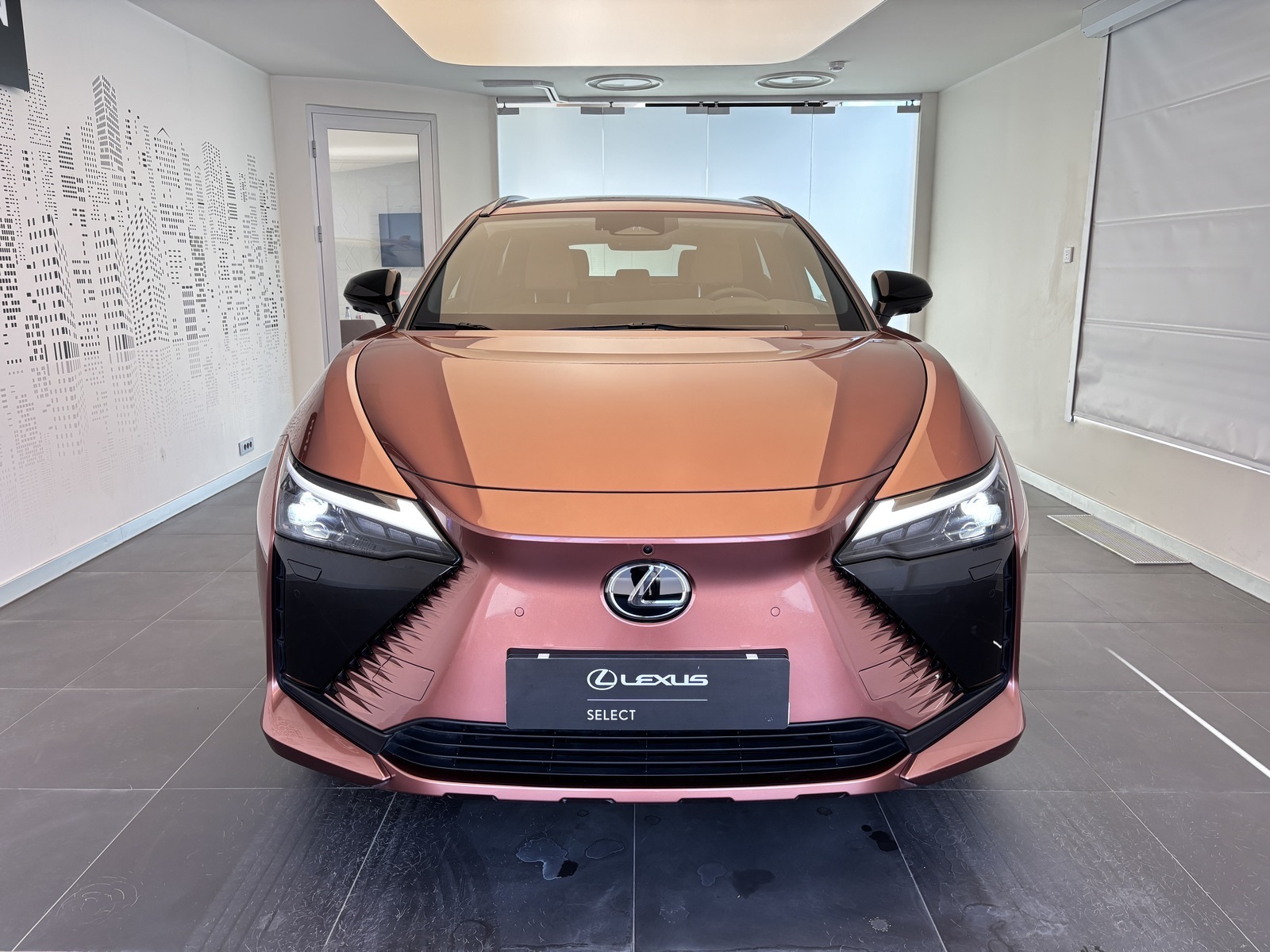 Lexus RZ 450 2024, kuva 4/10