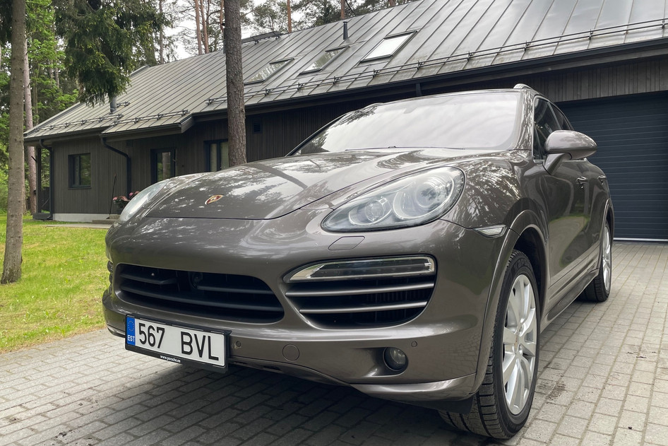 Porsche Cayenne, 2012, 3.0, 180 kW, diesel, automatic, four-wheel drive