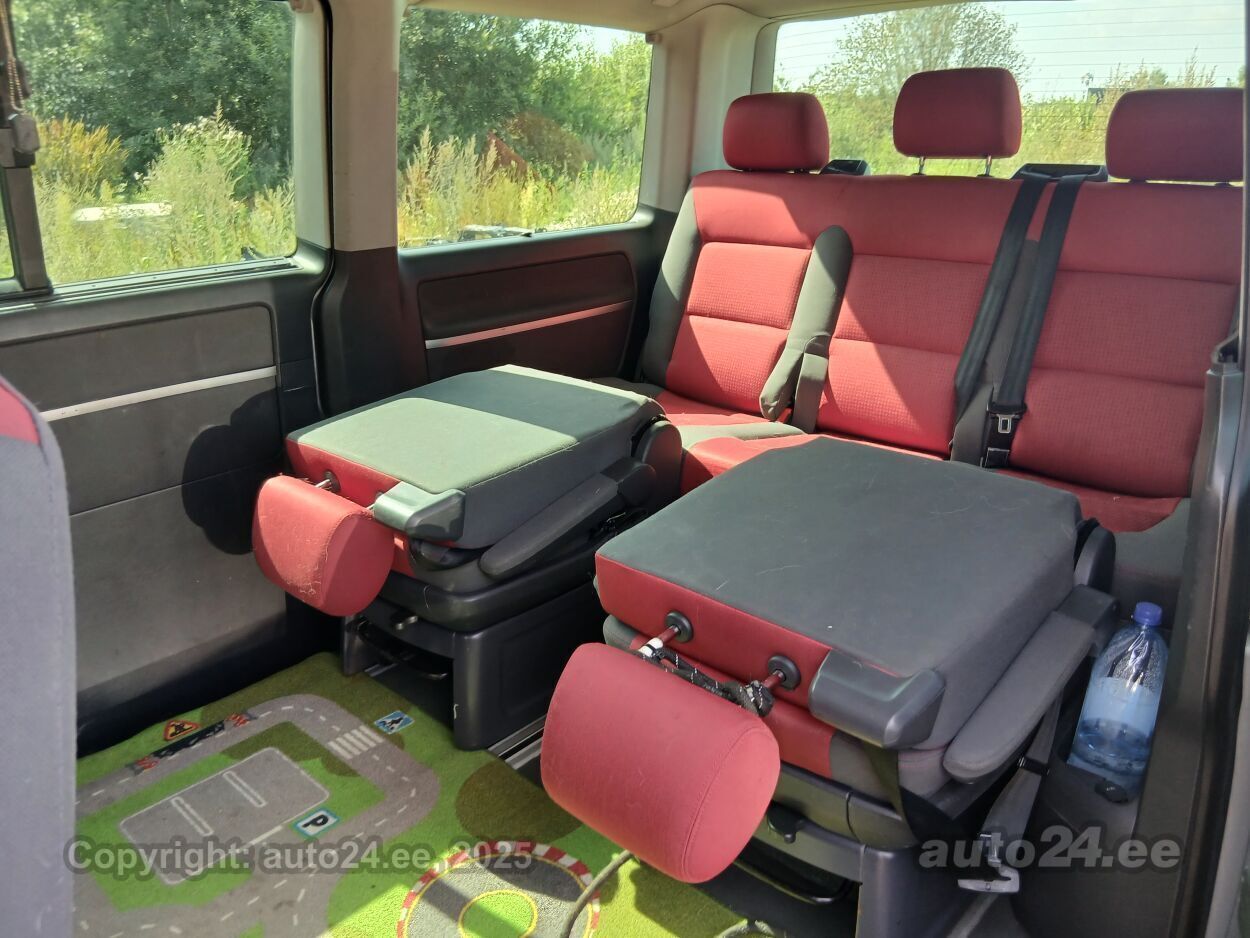 Volkswagen Multivan 2004, photo 8/8
