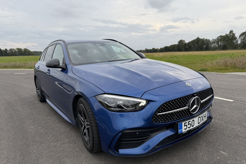Mercedes-Benz C 300, 2022, 2.0, 195 kW, гибрид (дизель/электричество), автомат, задний привод