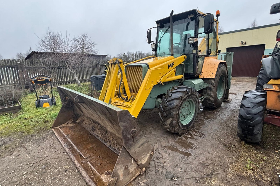 Fermec 860, 4.0, 67 kW, diisel