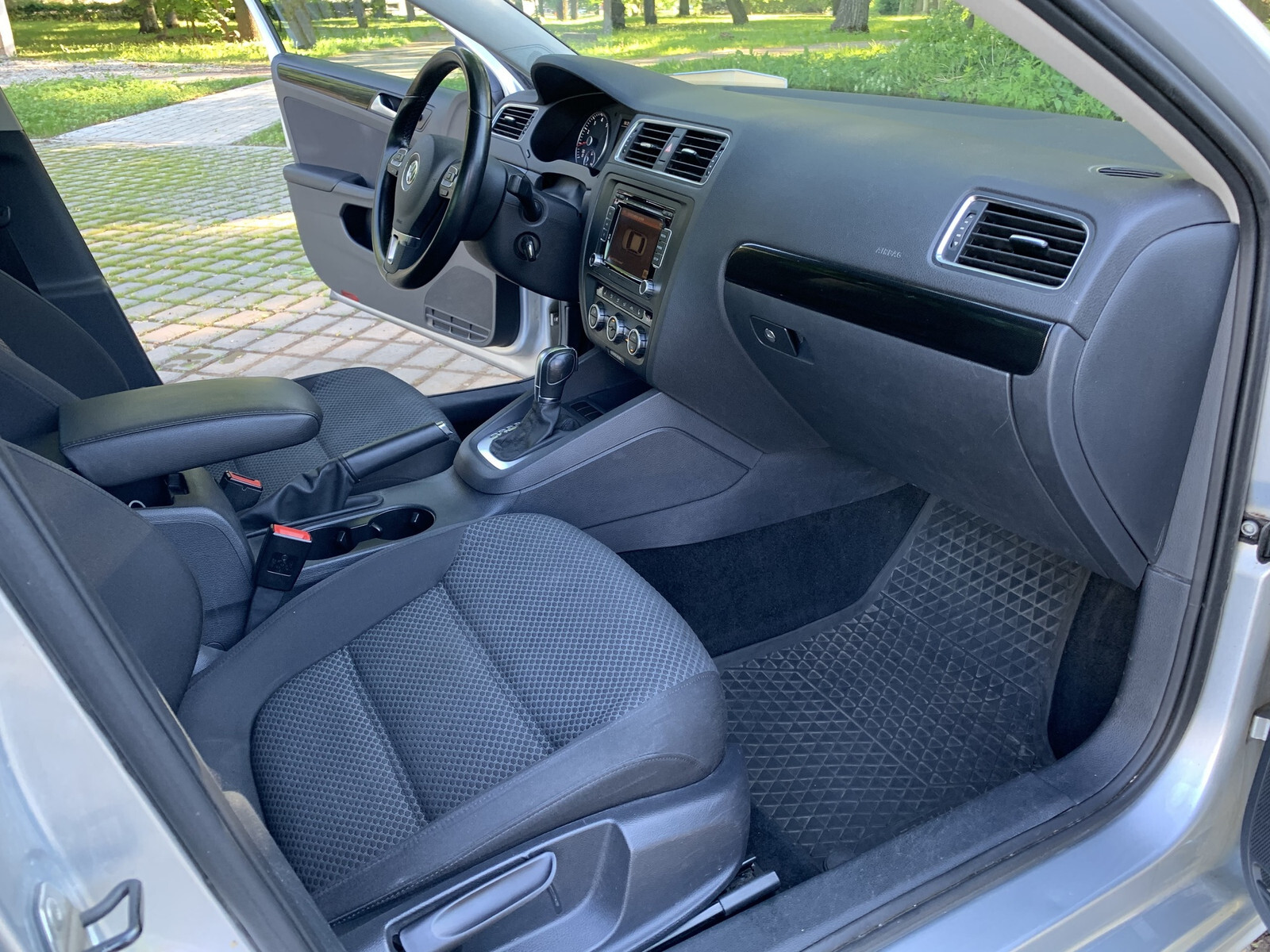 Volkswagen Jetta 2014, kuva 6/7