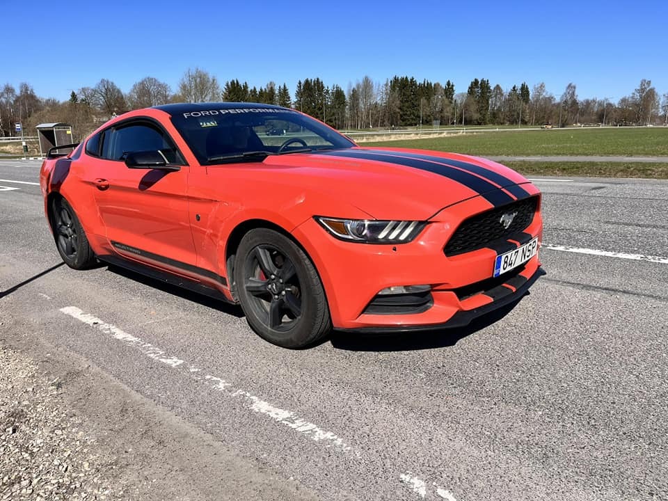 Ford Mustang 2015, photo 3/9