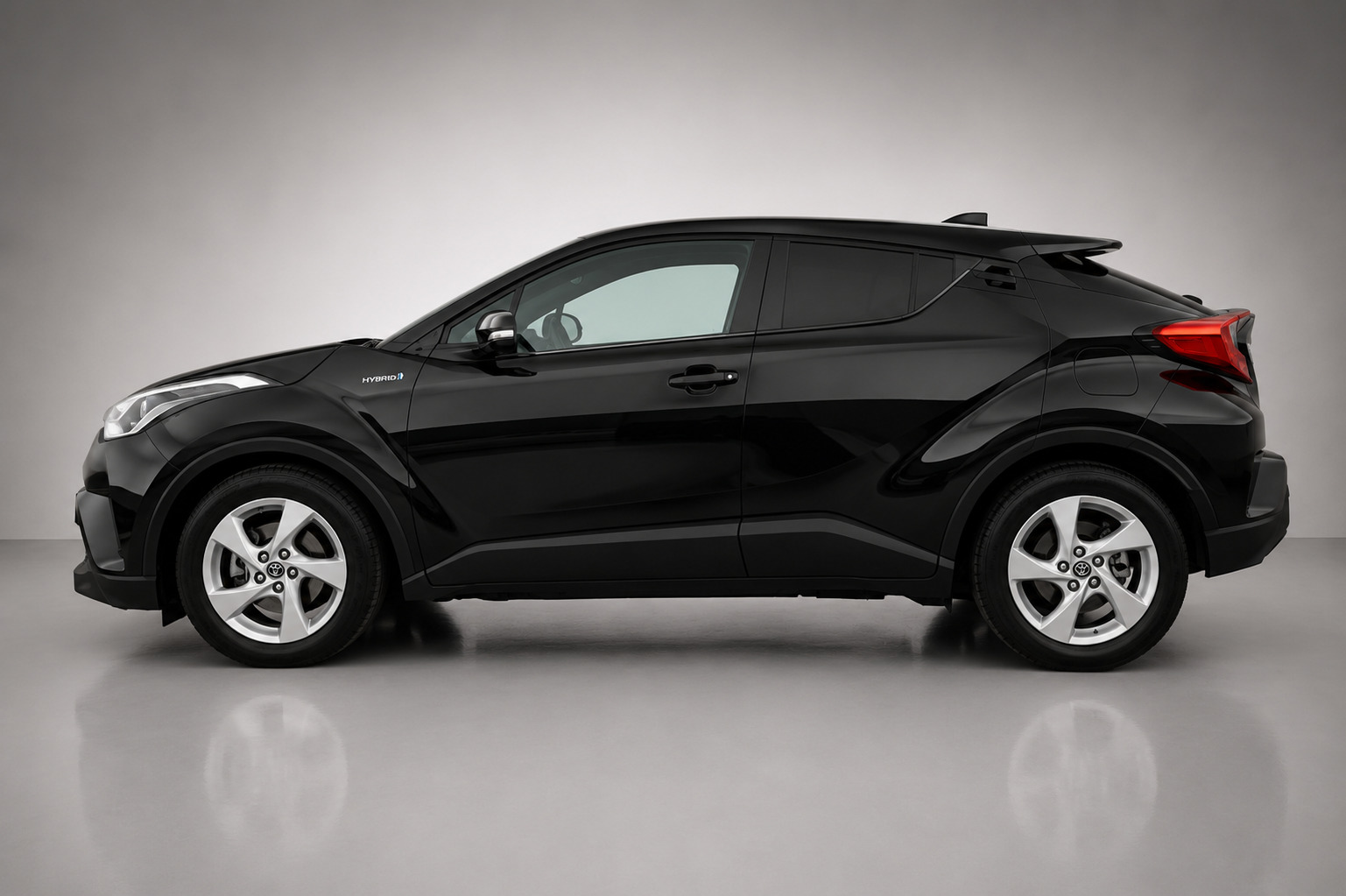 Toyota C-HR 2018, photo 4/25