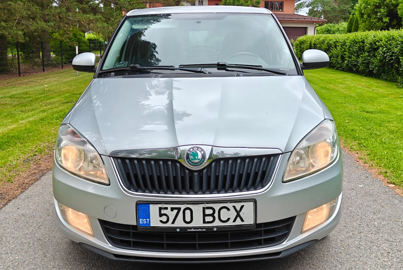 Škoda Fabia 2010, photo 2/18
