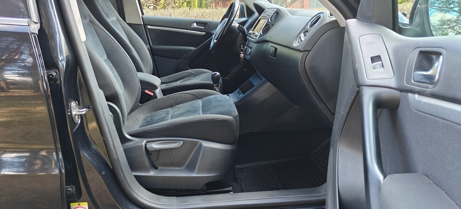 Volkswagen Tiguan 2012, photo 4/10