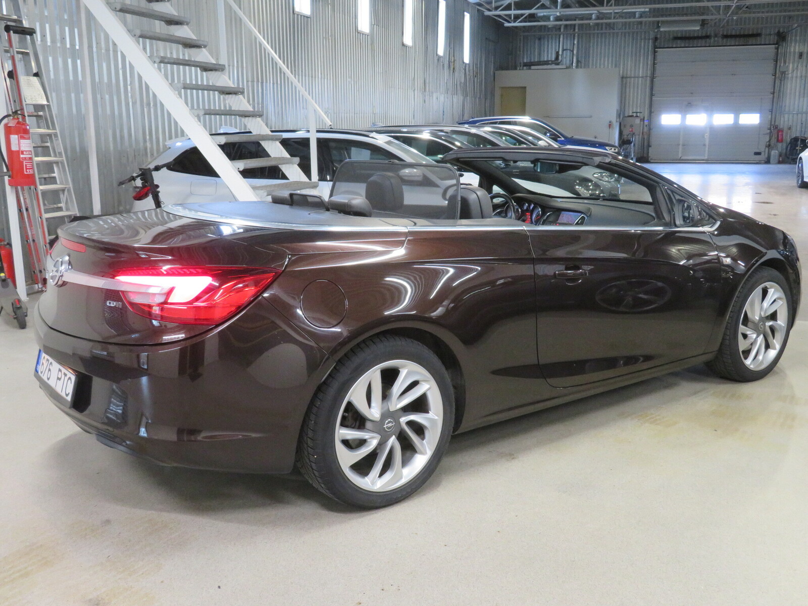 Opel Cascada CDTI 2013, photo 2/9