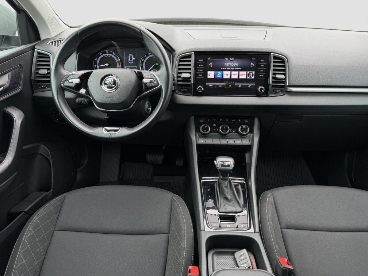 Škoda Karoq 2021, photo 7/17