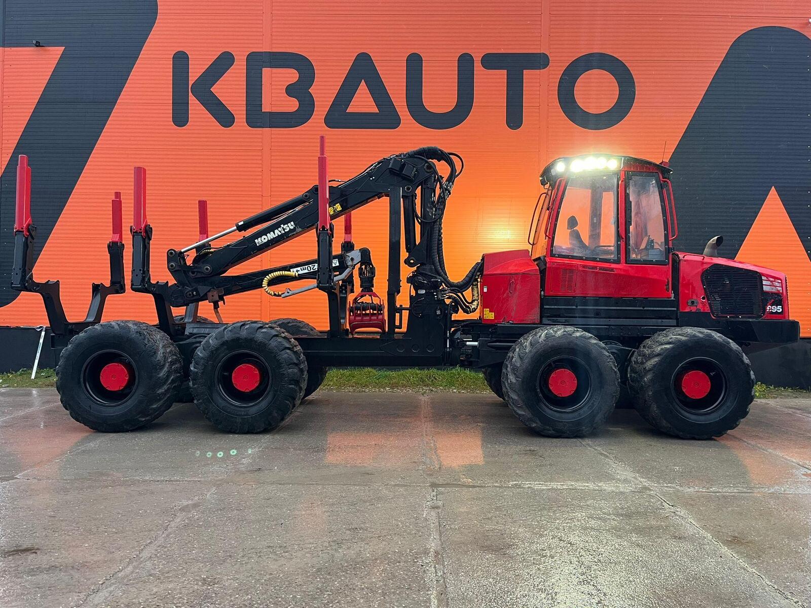 Komatsu 895 8x8, kuva 7/26