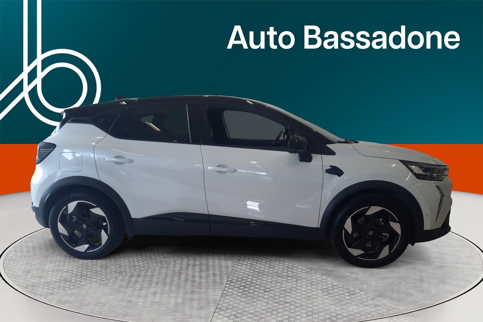 Renault Captur 2024, photo 6/10