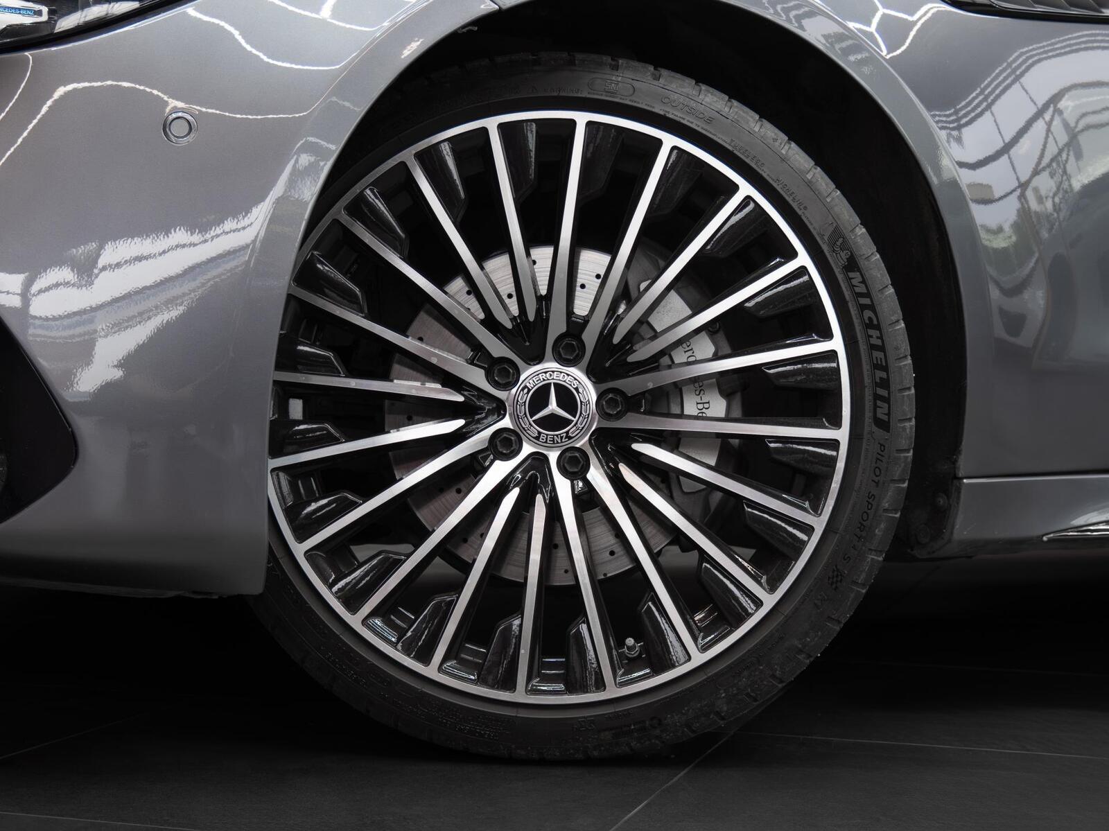 Mercedes-Benz C 300 2022, photo 4/14