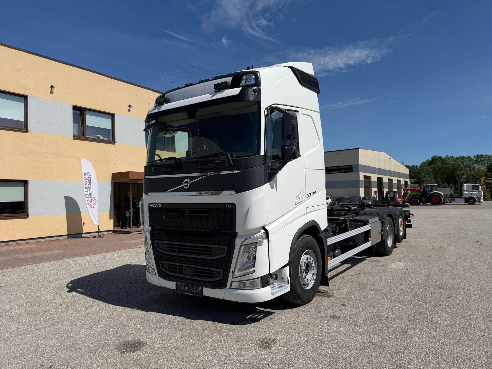 Volvo FH500 2021, photo 2/49