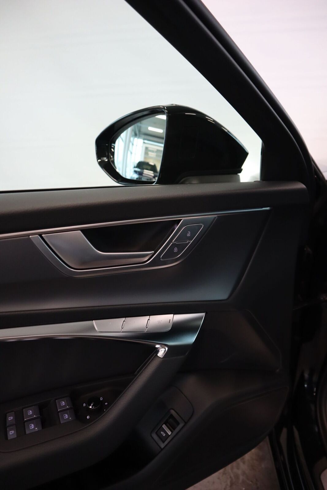 Audi A6 2025, photo 6/9