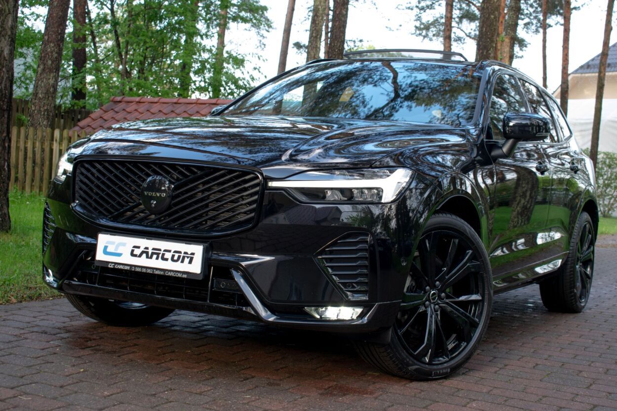 Volvo XC60 MY26 Facelift Ultra Black Fullopt 2.0 B5 AWD MHEV Kerghübriid 184kW