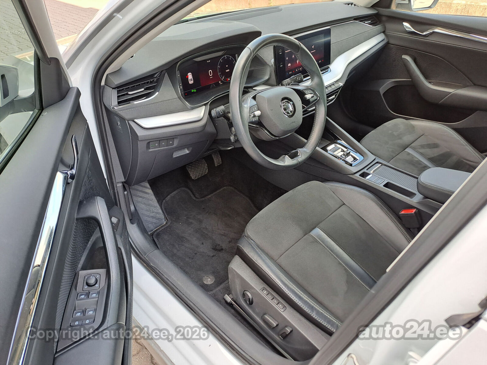 Škoda Octavia 2022, photo 4/7
