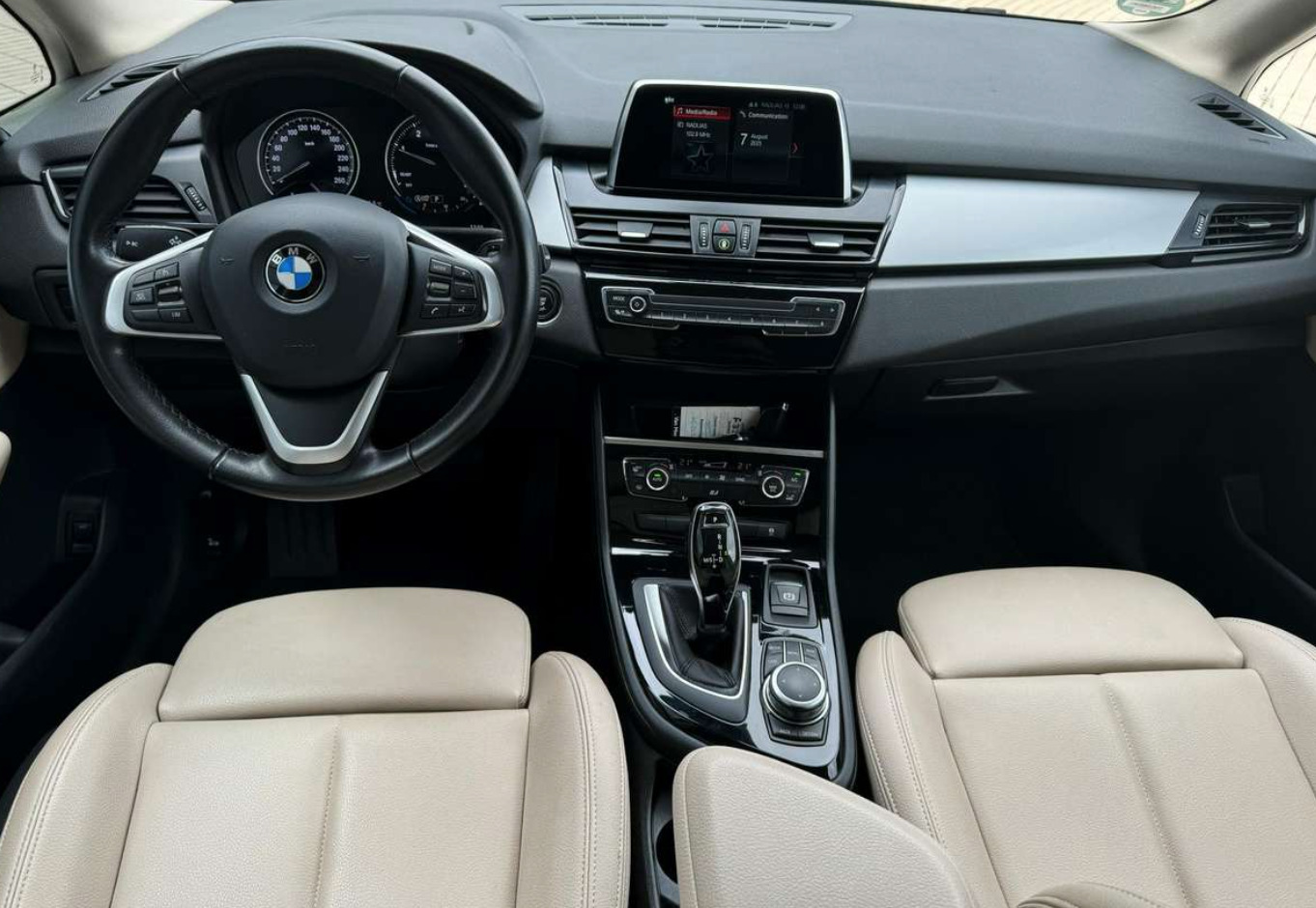 BMW 216 Active Tourer 2018, photo 6/7
