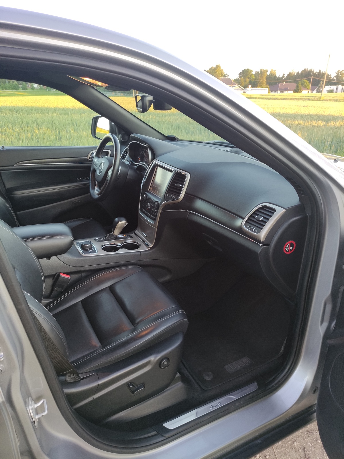 Jeep Grand Cherokee 2017, photo 7/10