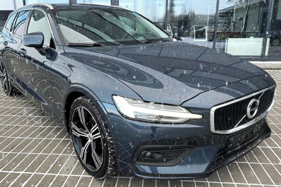 Volvo V60, 2021, 2.0, 120 kW, benzīns, automātiskā, priekšējā piedziņa