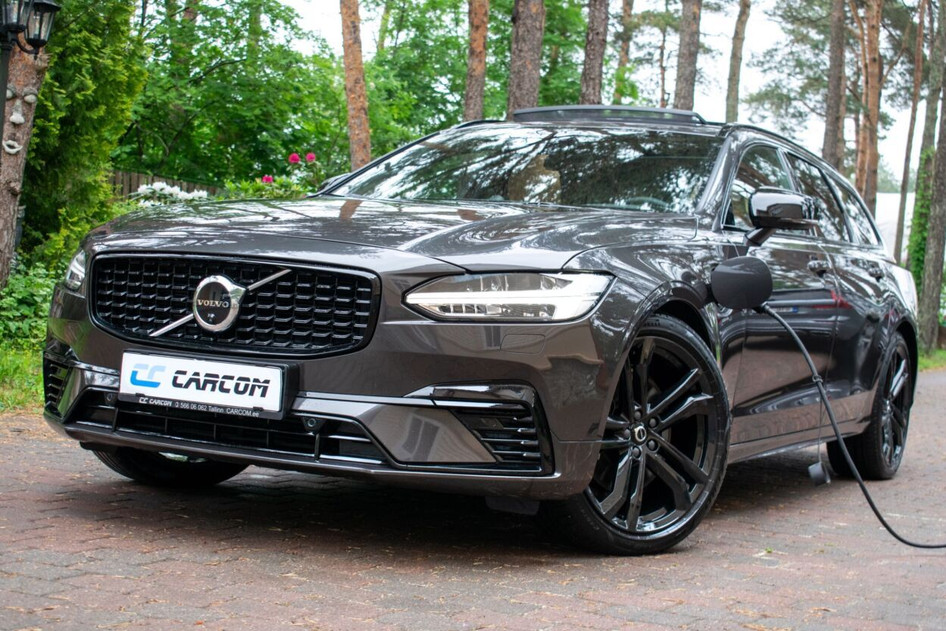 Volvo V90, 2023, 2.0, 335 kW, plug-in hybrid (petrol/electric), automatic, four-wheel drive