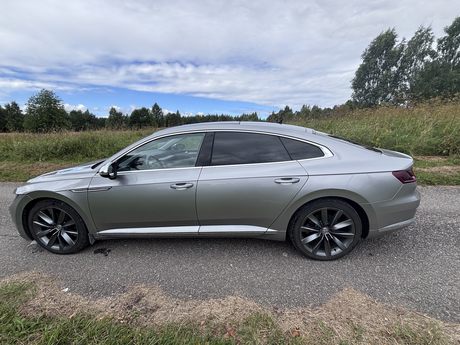 Volkswagen Arteon 2017, kuva 2/7