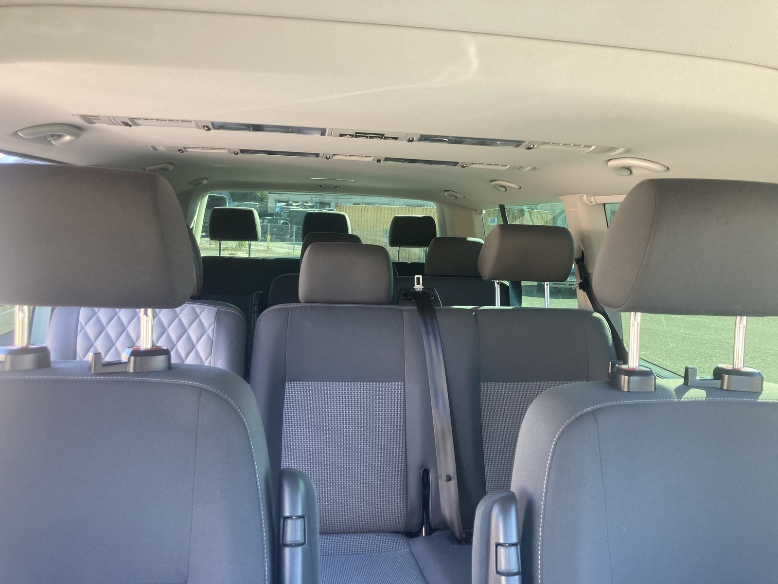 Volkswagen Caravelle 2012, photo 7/9