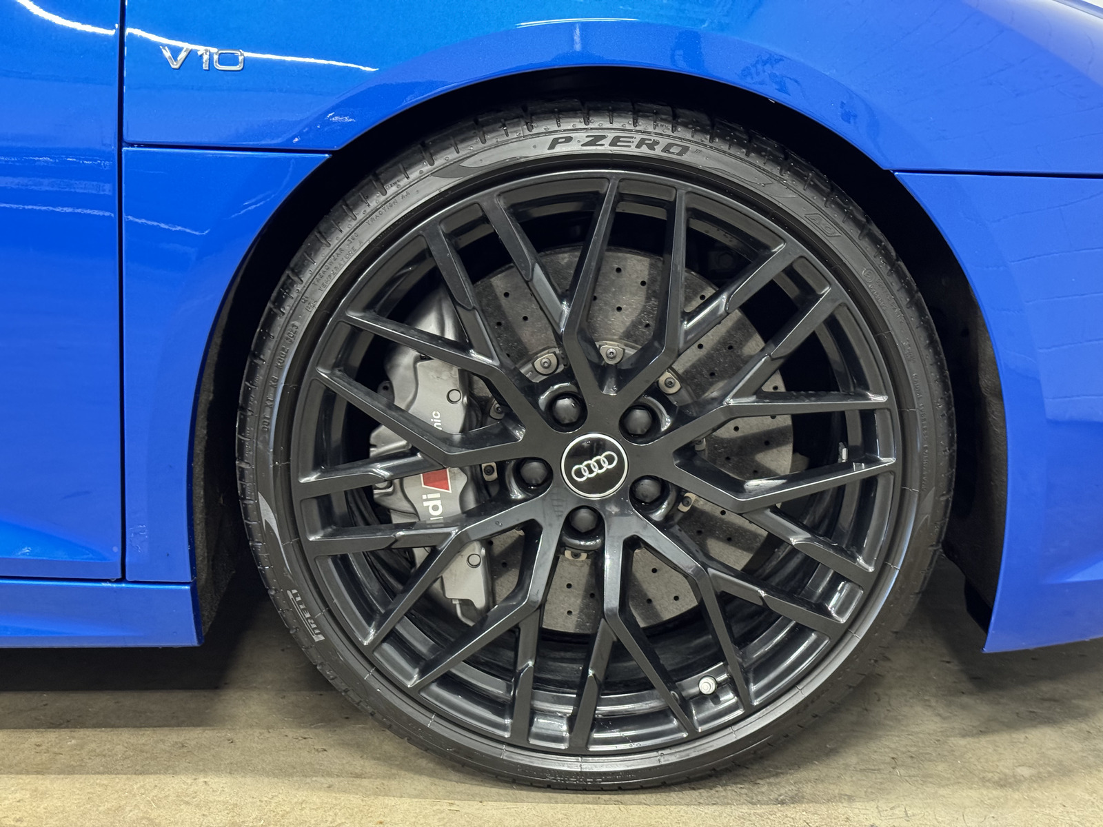 Audi R8 V10 Quattro 5.2 CSPA 449kW 2017, photo 5/32