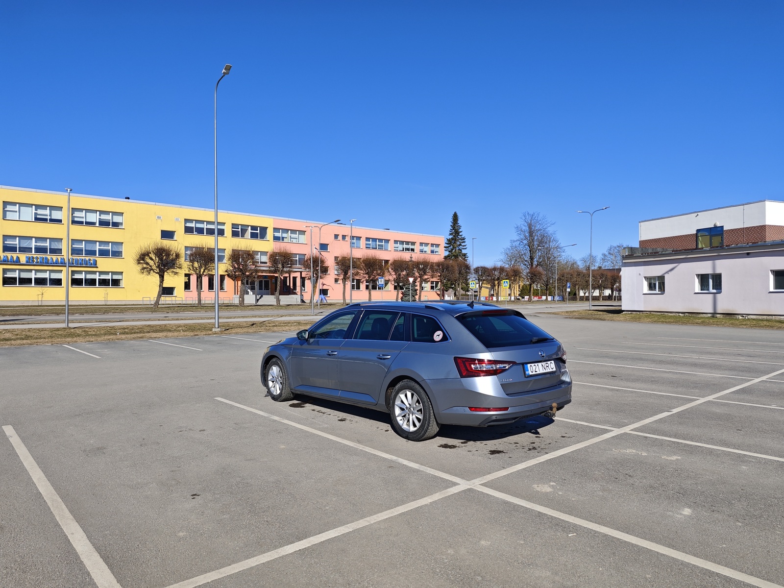 Škoda Superb 2017, photo 3/10