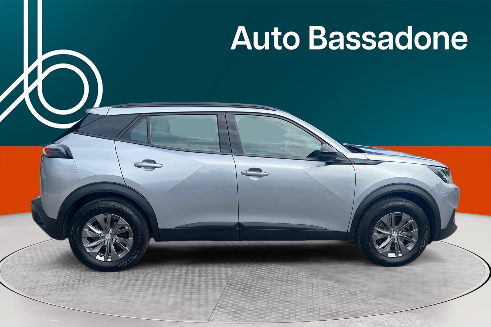 Peugeot 2008 2023, photo 6/22
