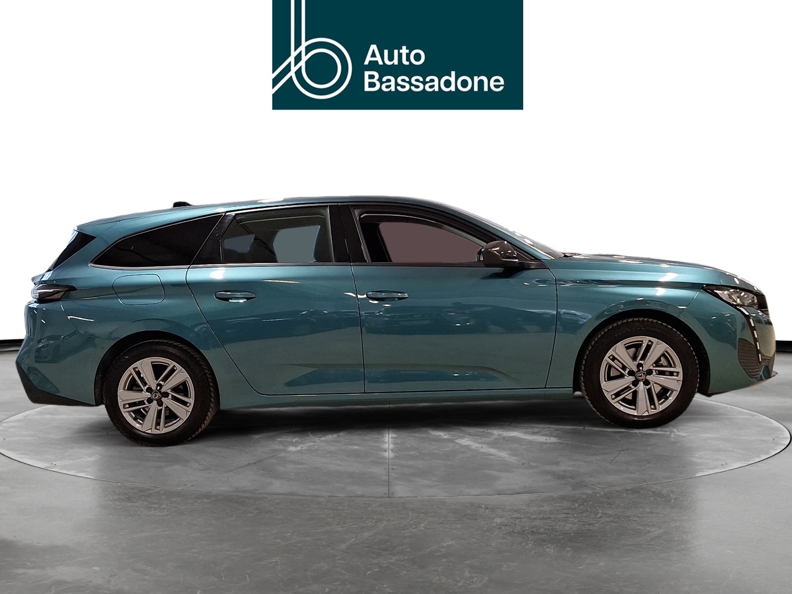 Peugeot 308 2023, photo 6/10