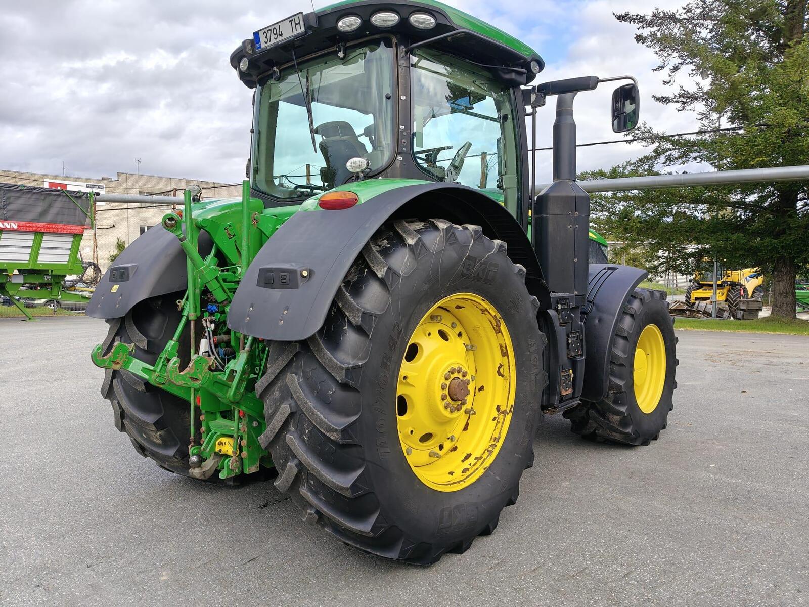 John Deere 7290R e23, photo 3/19
