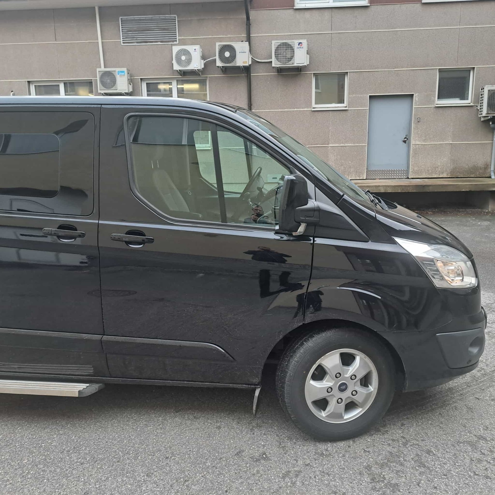 Ford Tourneo Custom 2017, photo 5/10