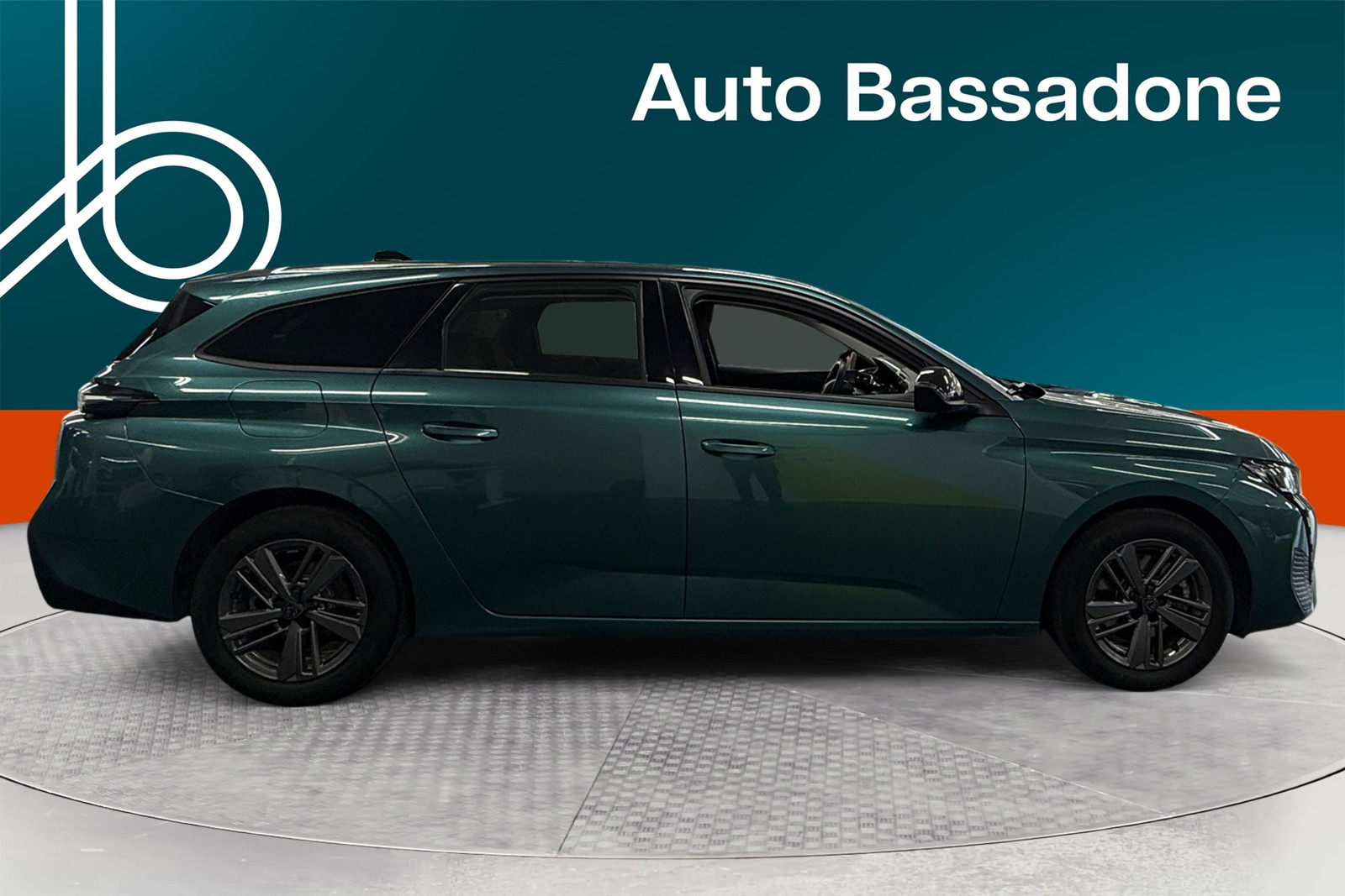 Peugeot 308 2023, photo 6/21